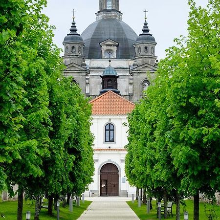 Monte Pacis In Pazaislis Hotell Kaunas Exteriör bild