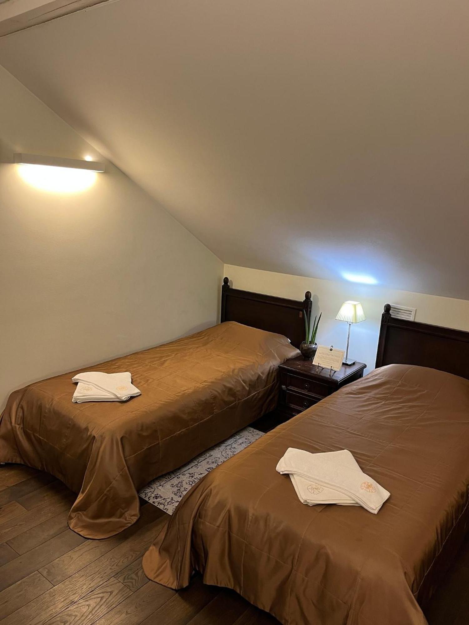 Monte Pacis In Pazaislis Hotell Kaunas Exteriör bild