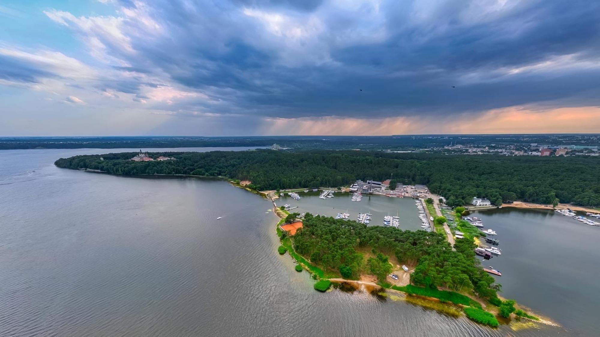 Monte Pacis In Pazaislis Hotell Kaunas Exteriör bild